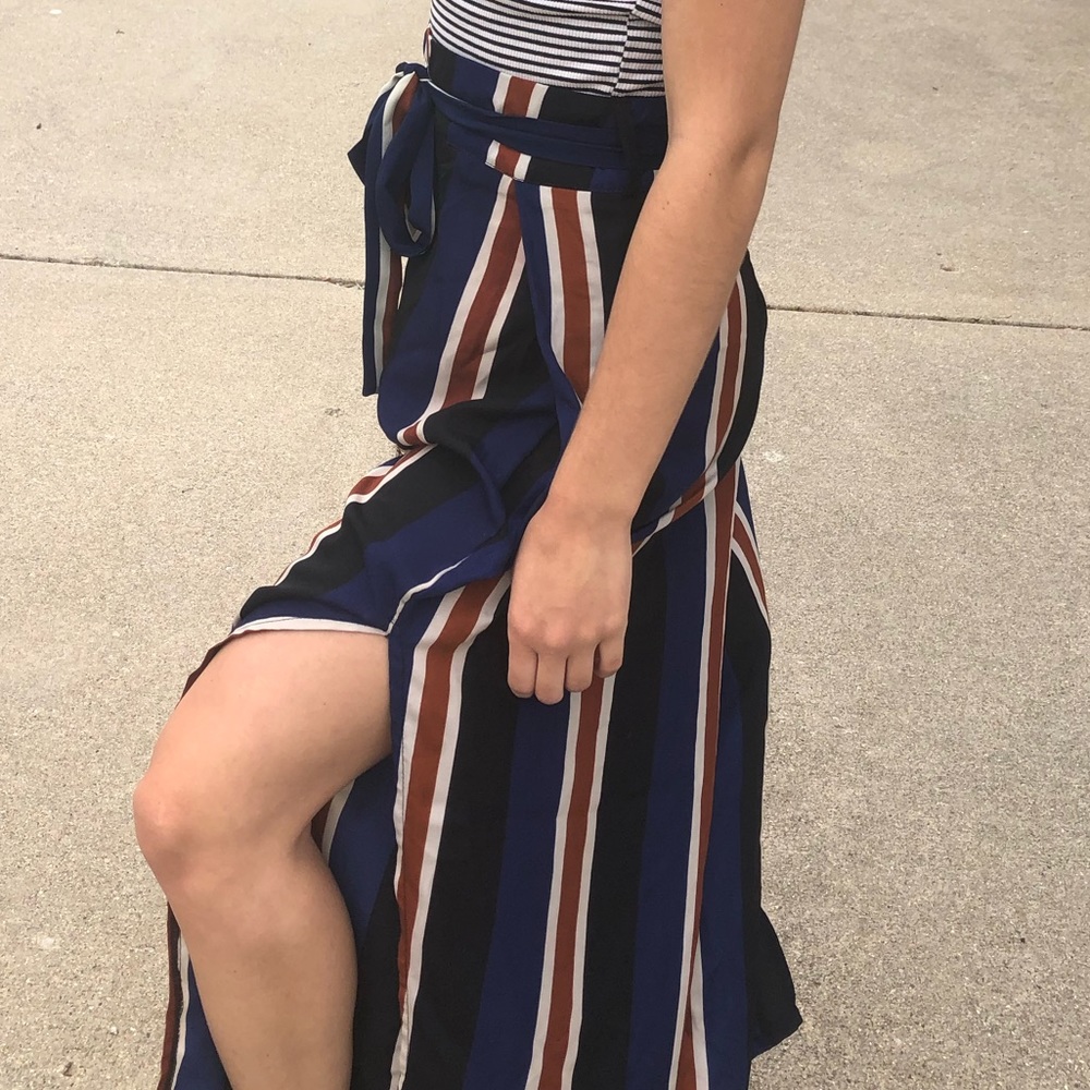 Flowy Pants - Picture 2 of 4